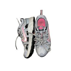 nike alvord 8 Pink and Gray sneakers SZ 6.5